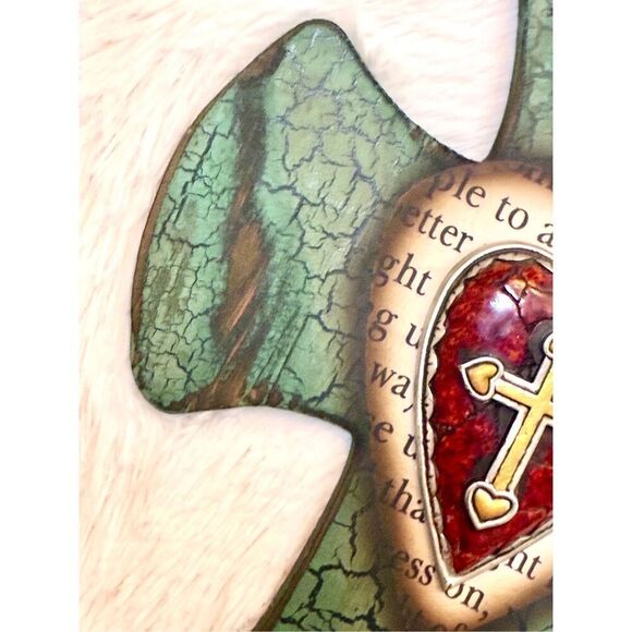 NWOT Montana West 3-D Crackled Green Scripture Heart Wall Cross - Picture 5 of 11